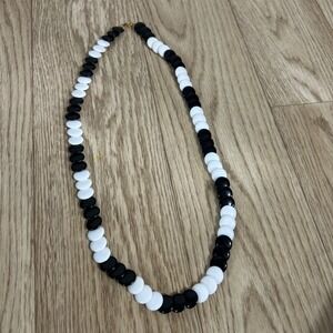 Unbranded Disc Bead Necklace Womens OS Black White Mod Retro Jewelry